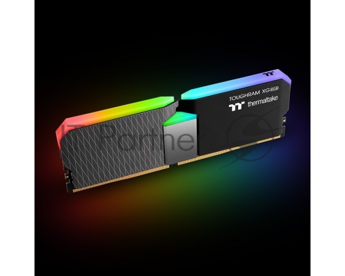 Оперативная память 64GB Thermaltake DDR4 3600 DIMM TOUGHRAM XG RGB Black Gaming Memory R016R432GX2-3600C18A Non-ECC, CL18, 1.35V, Heat Shield, XMP 2.0, Kit (2x32GB), RTL (528849)