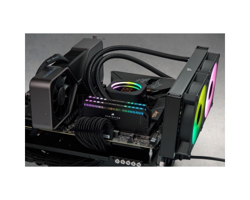 Память DDR5 2x32Gb 5200MHz Corsair CMT64GX5M2B5200C40 DOMINATOR PLATINUM RGB RTL PC5-41600 CL40 DIMM 288-pin 1.25В