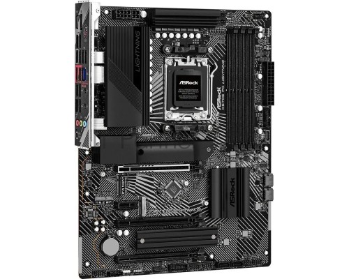 Материнская плата ASRock X670E PG Lightning, AM5, AMD X670, 4xDDR5, 4xSATA, 4xM.2, 1xPCI-E 5.0 x16, 1xPCI-E 4.0 x4, 1xPCI-E 4.0 x1, 1xHDMI, 1xDP, 1x 2.5Gb LAN, 6xUSB-A 3.2 Gen 1, 1xUSB-A 3.2 Gen 2, 4xUSB-A 2.0, 1xUSB-C 3.2 Gen 2x2, 3x3.5 мм, 7.1, ATX