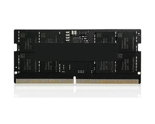 Оперативная память AMD Radeon™ 8GB DDR5 4800 SO-DIMM Entertainment Series Black Gaming Memory R558G4800S1S-U Non-ECC, CL40, 1.1V, RTL (R558G4800S1S-U)