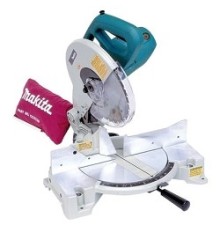 Makita LS1040 Пила торцовочная [LS1040] {1650Вт,4600об\м,дискф255-260х30мм,рез-90,5х95мм,11кг,кор,наклон-45\0гр,поворот:45\45гр}