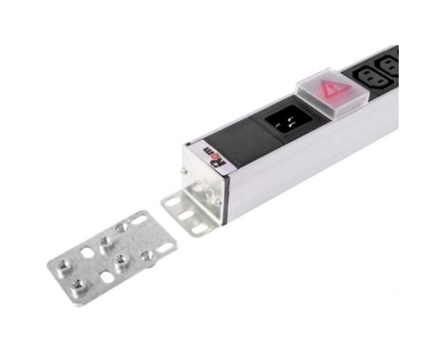 [Аксессуар] REM Верт блок розеток Rem-16, 1 фаза 16A, выкл, 36 C13, 6 C19, 1420 мм, вх C20 IEC 320(R-16-36C13-6C19-V-1420)