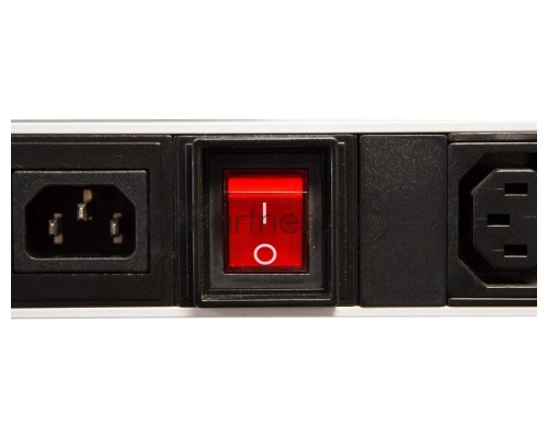 Вертикальный блок розеток ЦМО Rem-16 с выкл., 14 IEC 60320 C13, 10 C19, вход C20 16A, алюм., 33-38U (R-16-14C13-10C19-V-1420)